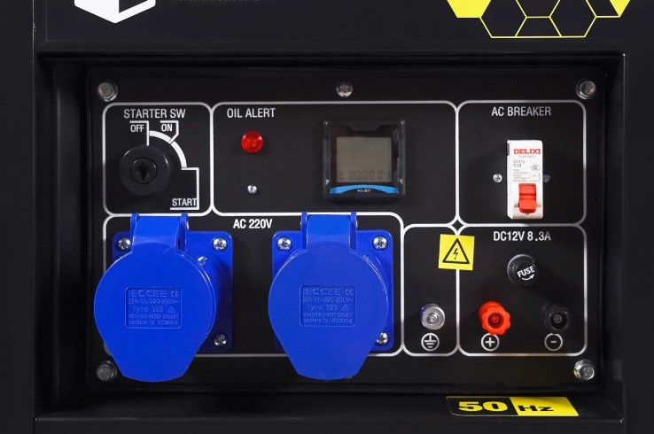 Фото Генератор дизельный Qube QED7500XE 1-фазный, 5,0/5,5 кВт, 230В, 12,5 л, Эл. Старт